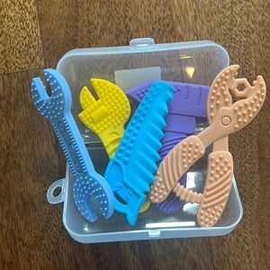 Tool Teethers NWOT